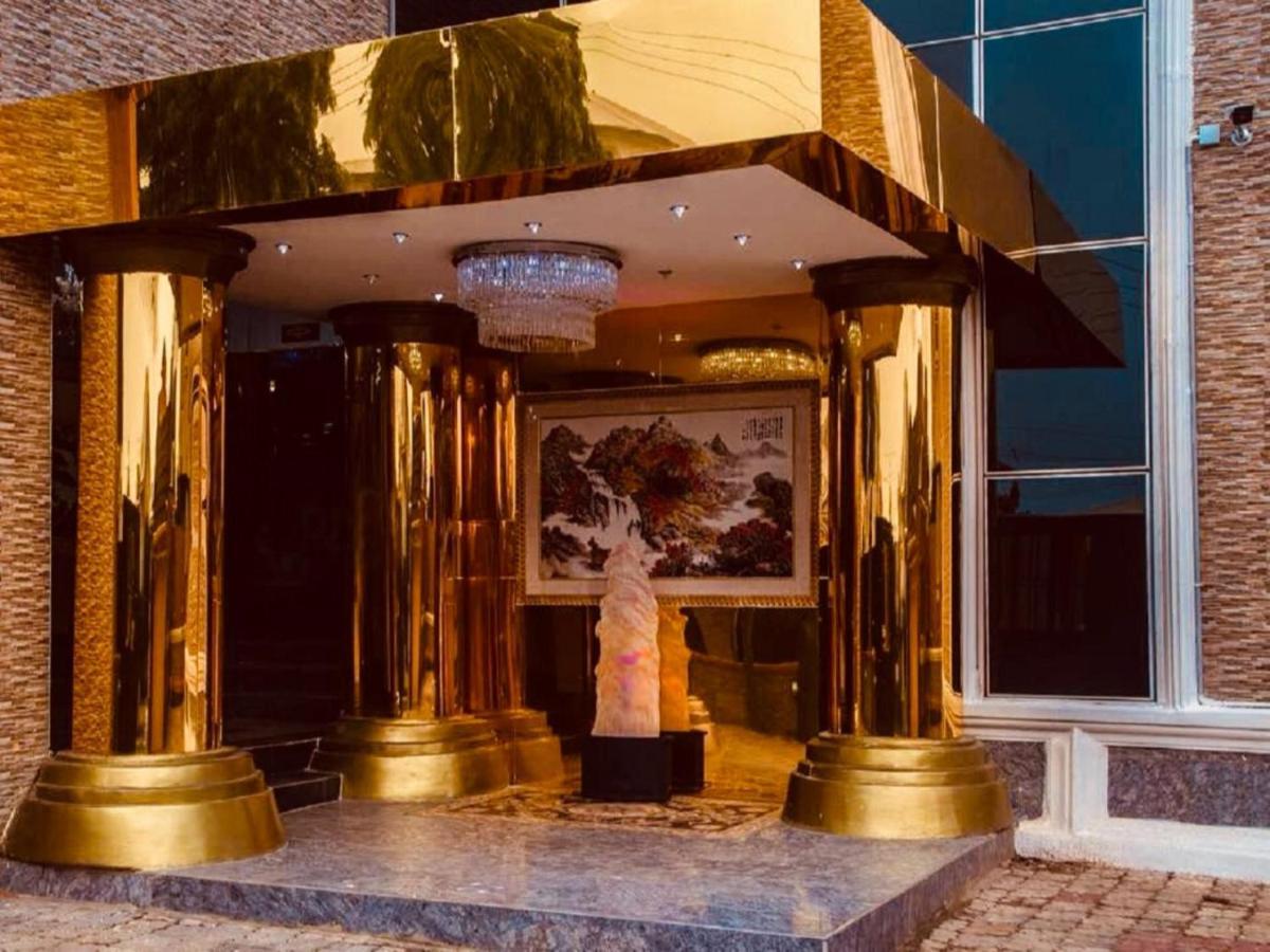 E-Suite Hotel Абуджа Екстер'єр фото