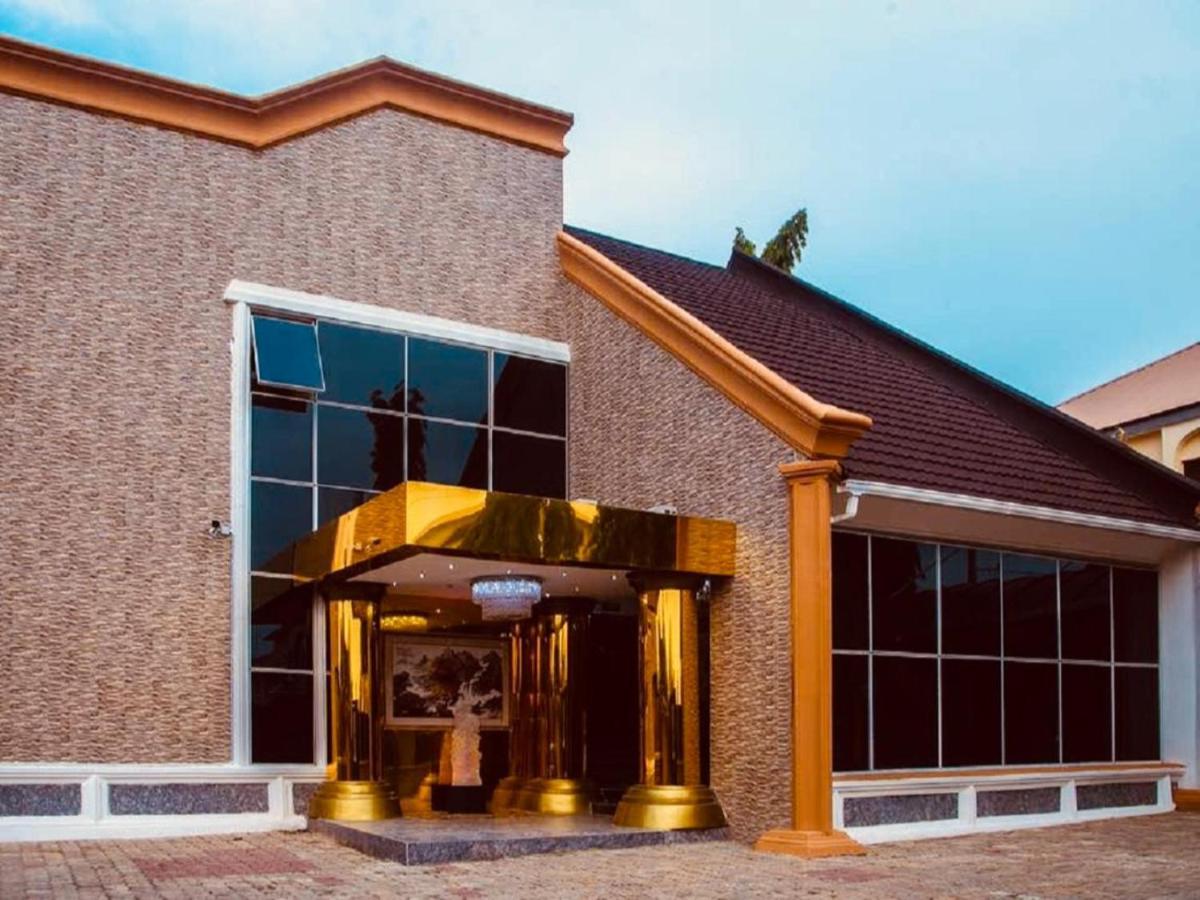 E-Suite Hotel Абуджа Екстер'єр фото