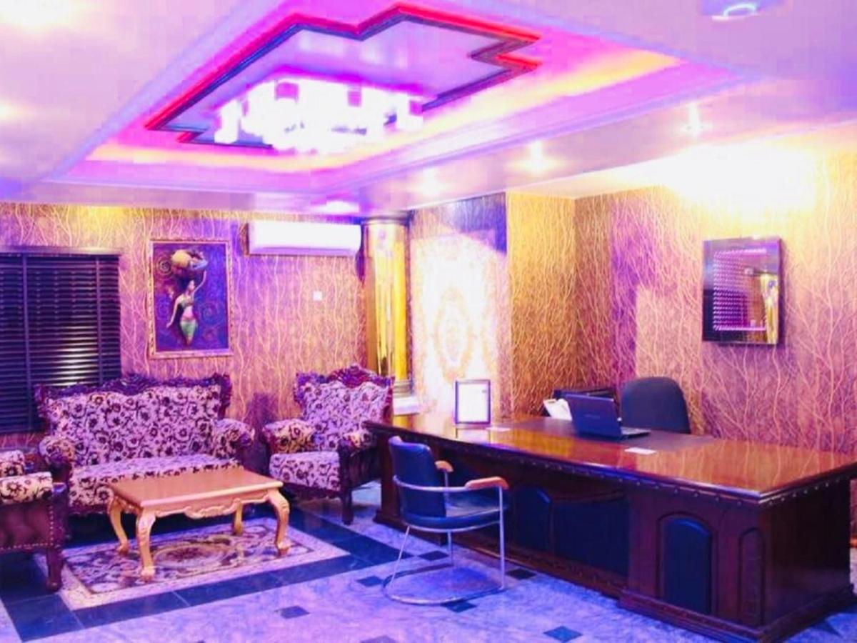 E-Suite Hotel Абуджа Екстер'єр фото