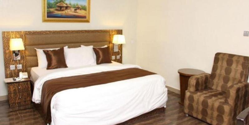 E-Suite Hotel Абуджа Екстер'єр фото